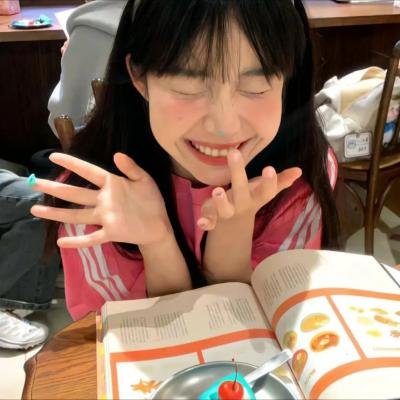 他从废墟中走来